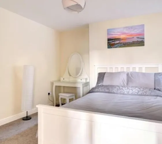 Cottages-whitby - Marina Side * Whitby