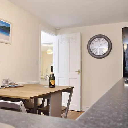 Cottages-whitby - Marina Side Уитби