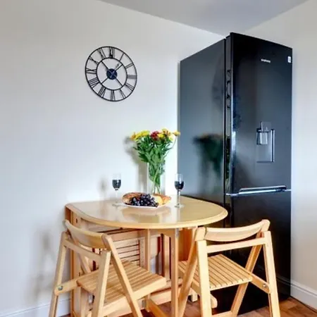 Cottages-whitby - Marina Side *